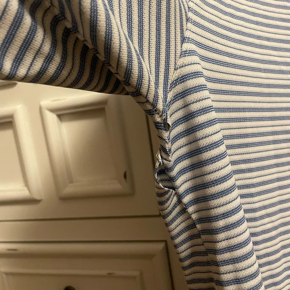**Buy 4 Get 1 Free!! $5 Items Only!!** Men’s Nike Polo Dri Fit - Picture 5 of 5